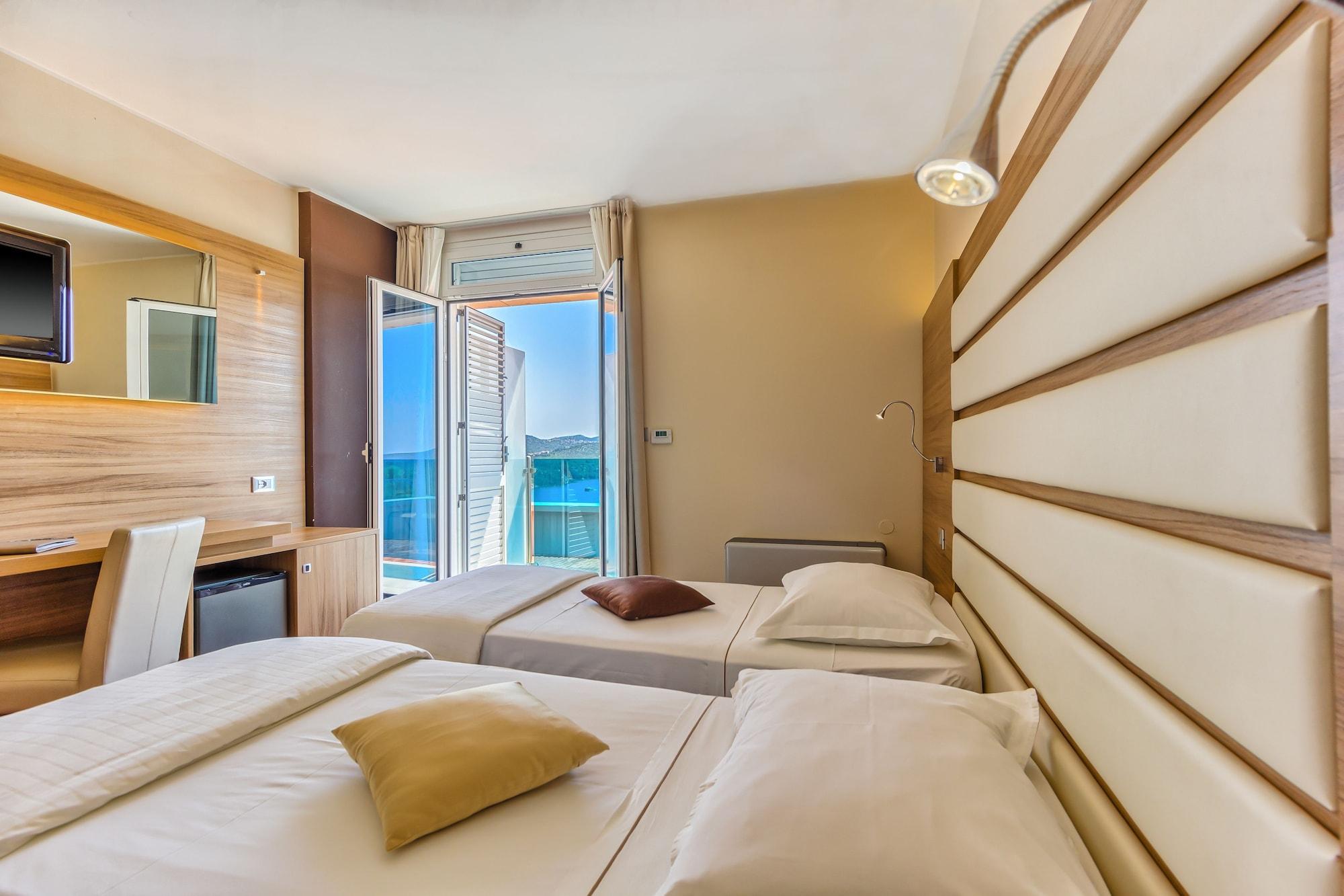 Hotel Panorama Sibenik Bagian luar foto